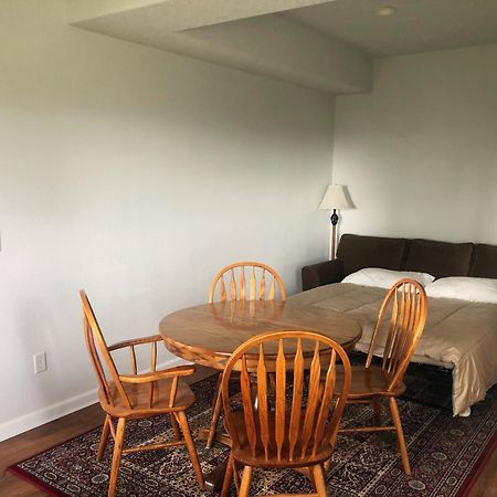 2 Bedroom Suite: Views, Private Entrance, Evchgr Amity Exterior photo